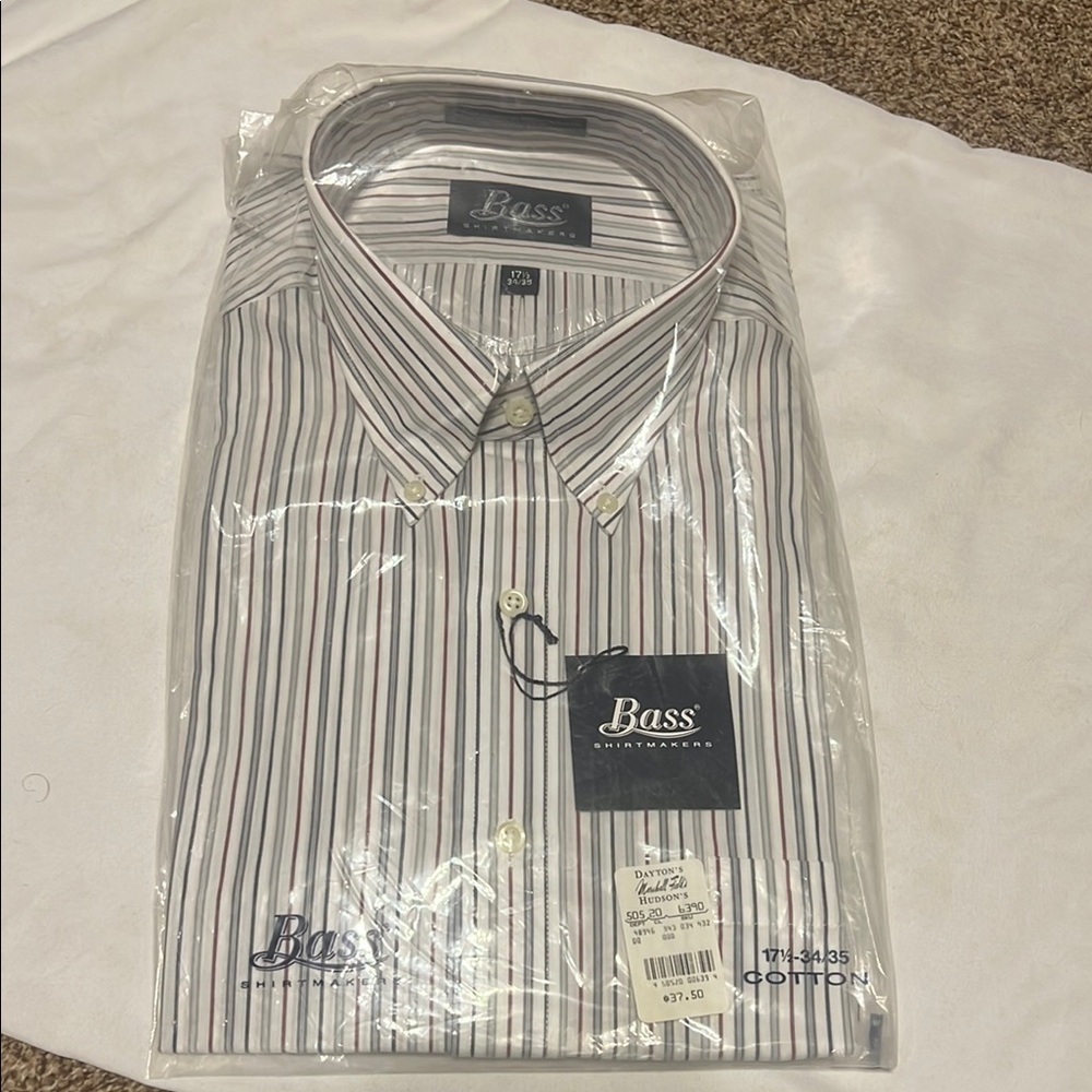 Bass bar harbor broadcloth white & gray/maroon/blue striped button down  shirt